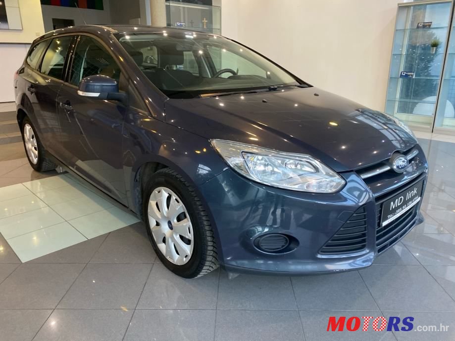 2013' Ford Focus Karavan photo #3