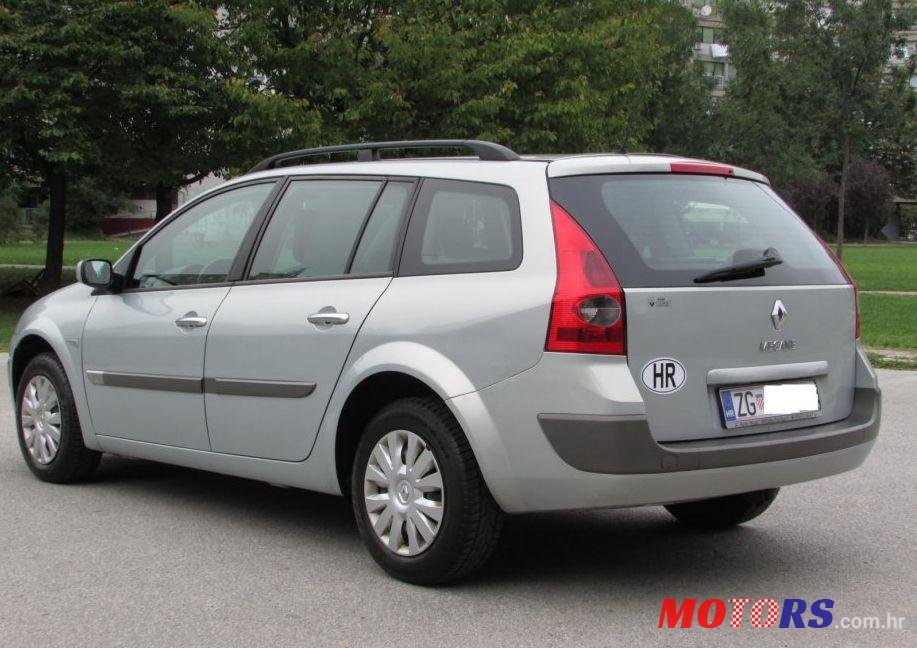 2004' Renault Megane Grandtour photo #1