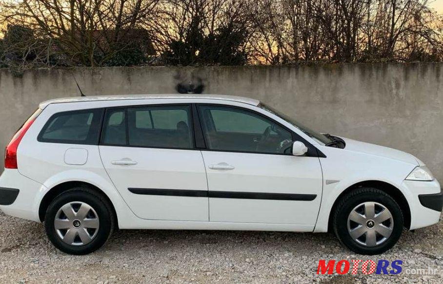 2007' Renault Megane Grandtour Sport photo #3