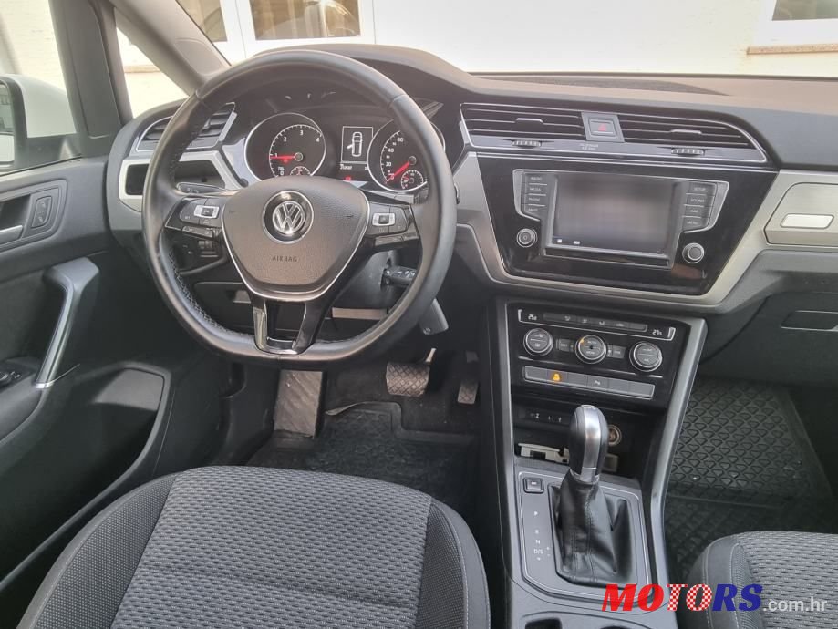 2017' Volkswagen Touran 2,0 Tdi photo #5