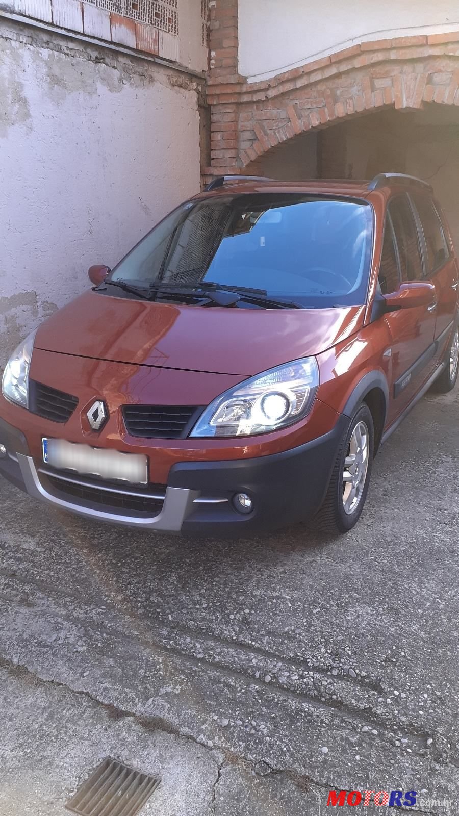 2008' Renault Scenic 1,6 16V photo #1