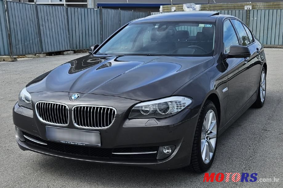 2013' BMW Serija 5 525D photo #1