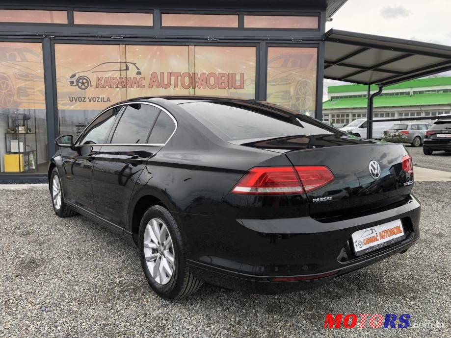 2017' Volkswagen Passat photo #5