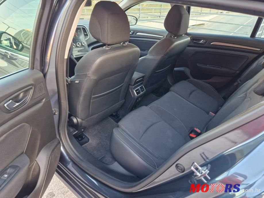 2020' Renault Megane Grandtour Blue Dci 115 photo #3