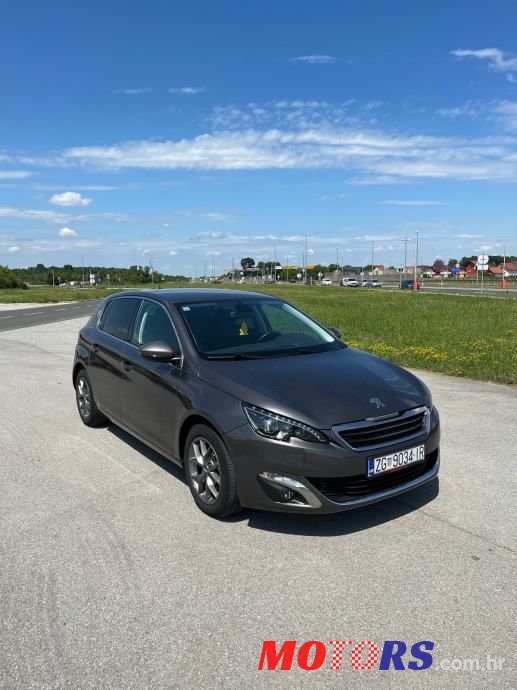 2016' Peugeot 308 photo #2