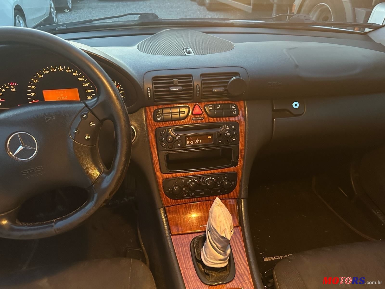 2002' Mercedes-Benz C-Klasa 200 Classic photo #3