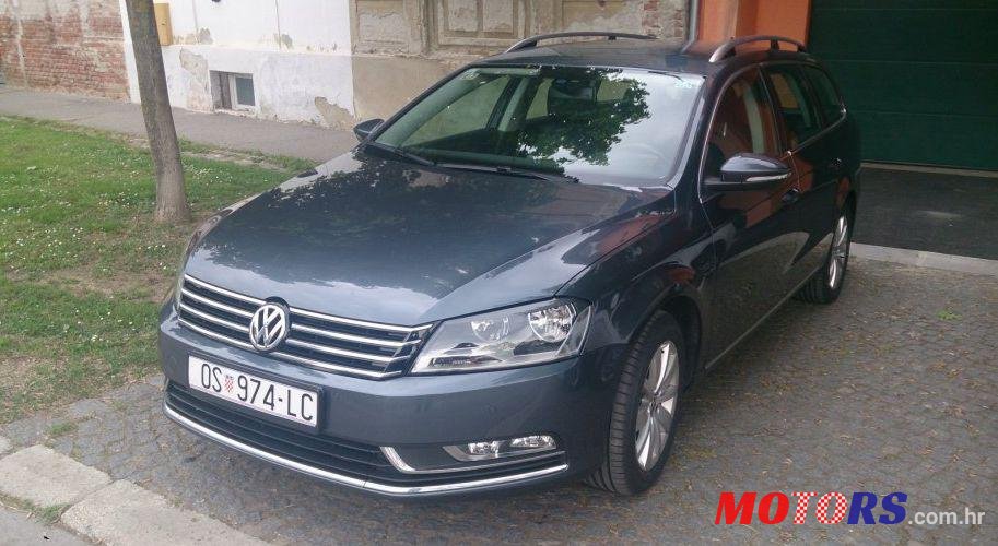 2013' Volkswagen Passat Variant photo #1