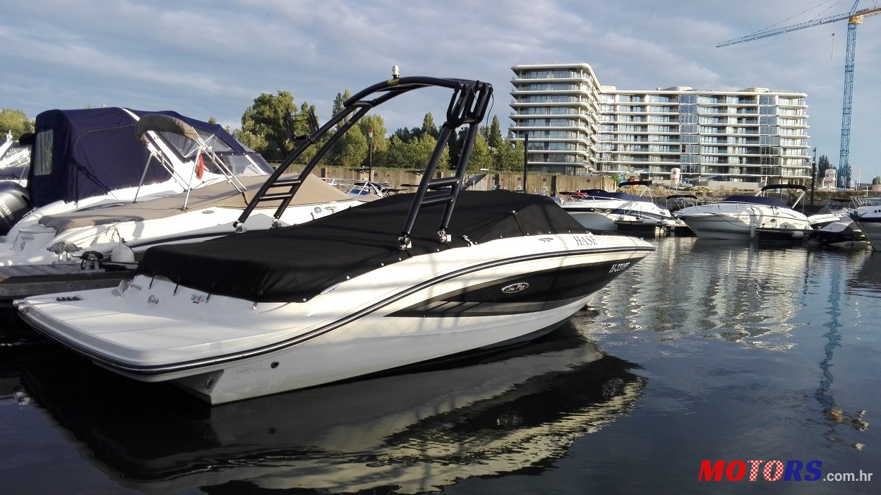 2015' Sea Ray 19SPX bowrider sportski gliser photo #2