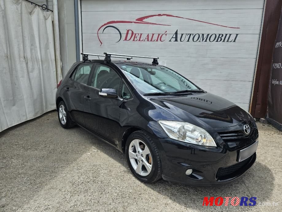 2013' Toyota Auris 1,6 Sport photo #2