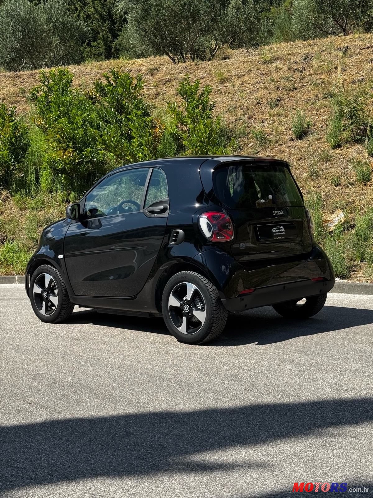 2021' Smart Fortwo Smart Eq photo #3