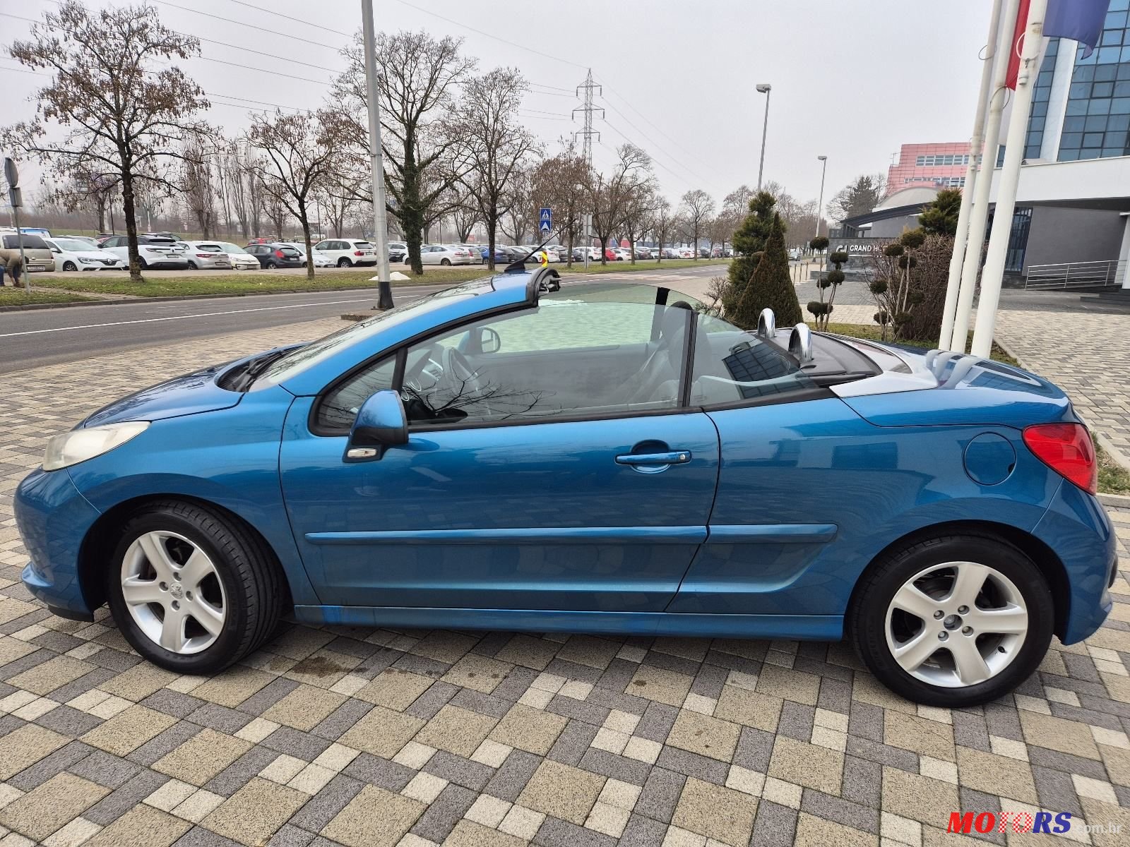 2009' Peugeot 207 Cc Sport 1,6 Hdi photo #4