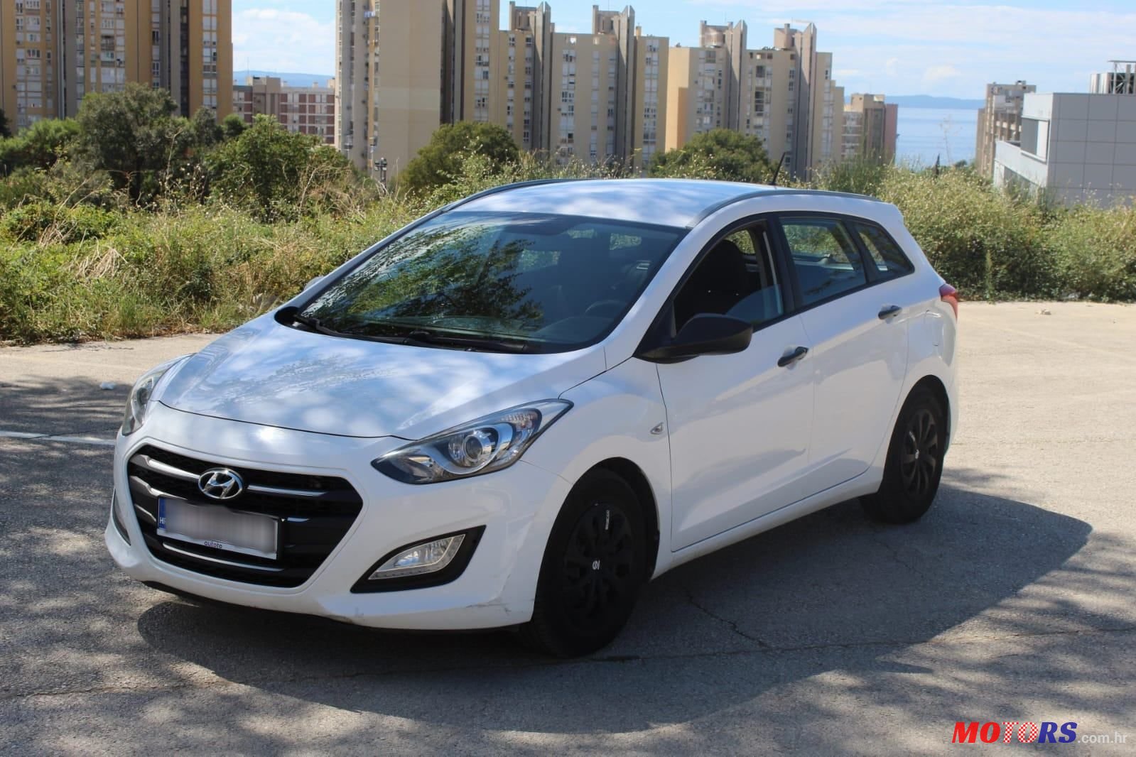2016' Hyundai i30 Cw 1,4 Crdi photo #1