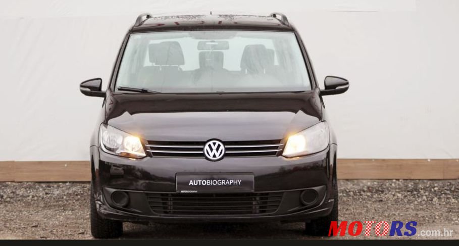 2011' Volkswagen Touran 1,6 Tdi photo #2