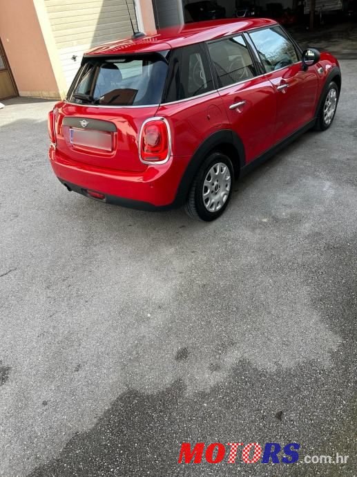 2018' MINI One D photo #6