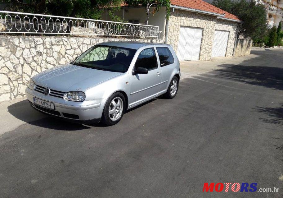 2001' Volkswagen Golf IV 1,9 Tdi photo #1