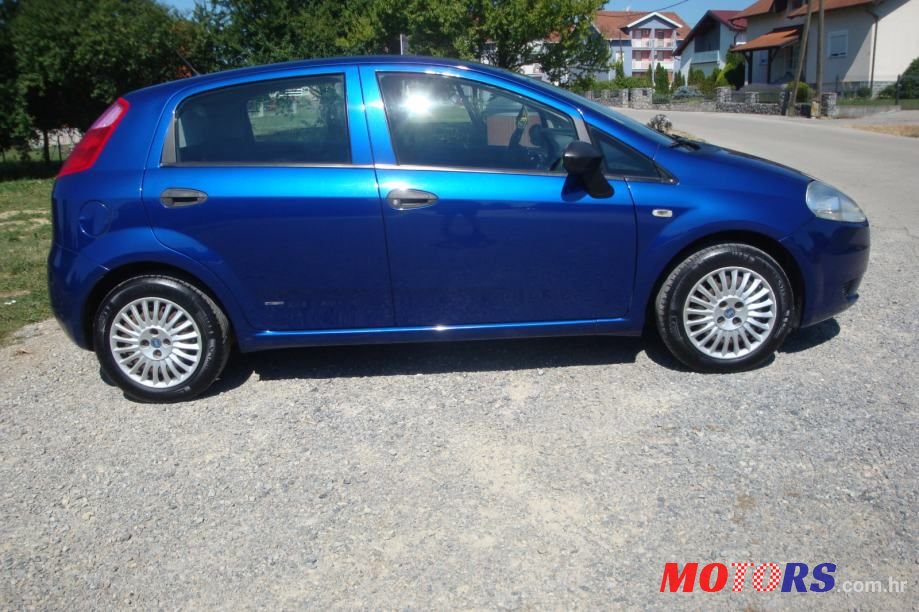 2007' Fiat Punto photo #1