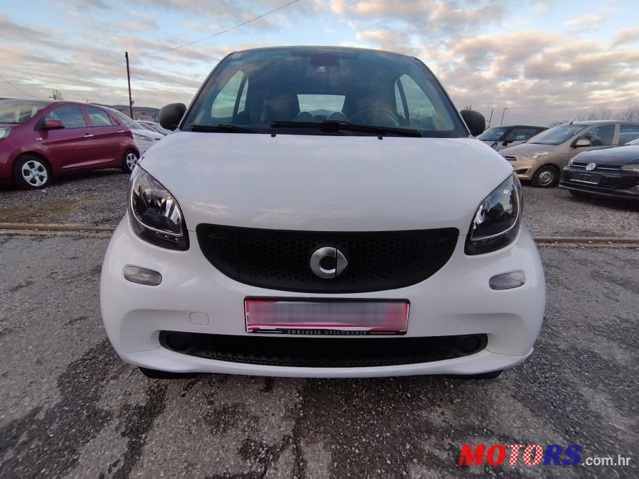 2016' Smart Fortwo photo #2