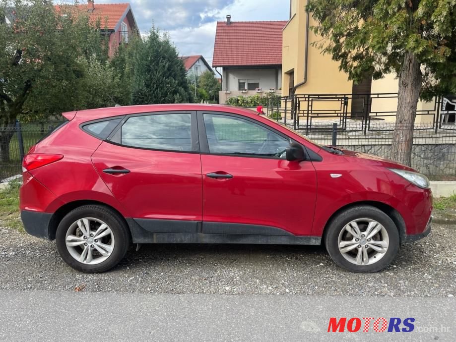 2011' Hyundai ix35 2,0 photo #1