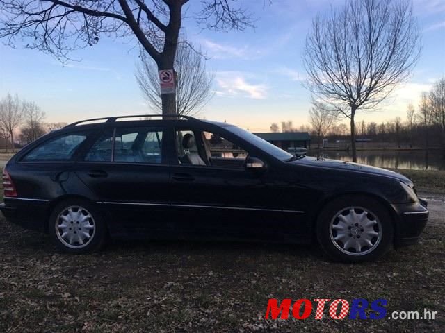 2001' Mercedes-Benz C-Klasa 270 T photo #3