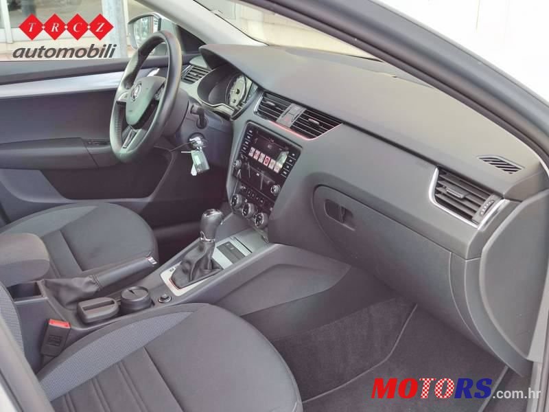 2018' Skoda Octavia photo #5