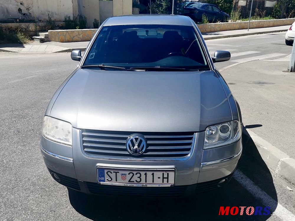 2003' Volkswagen Passat photo #3