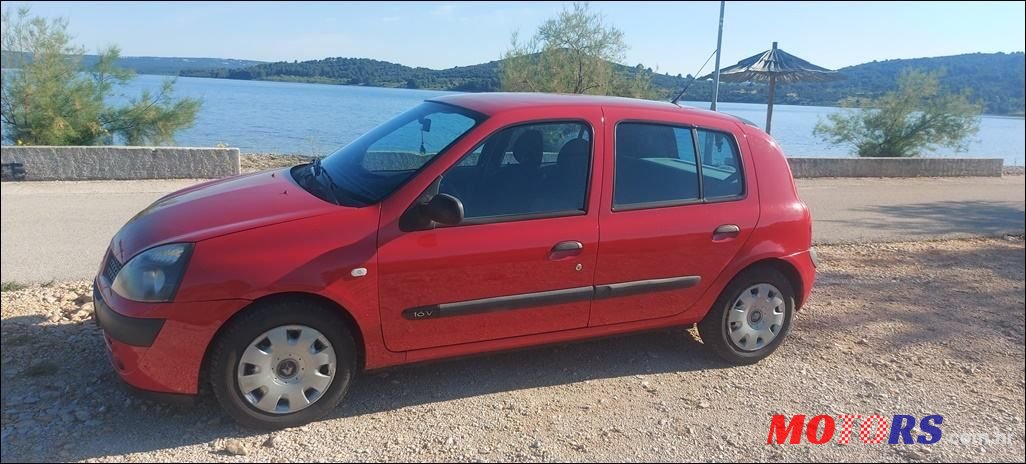 2002' Renault Clio 1,2 photo #4
