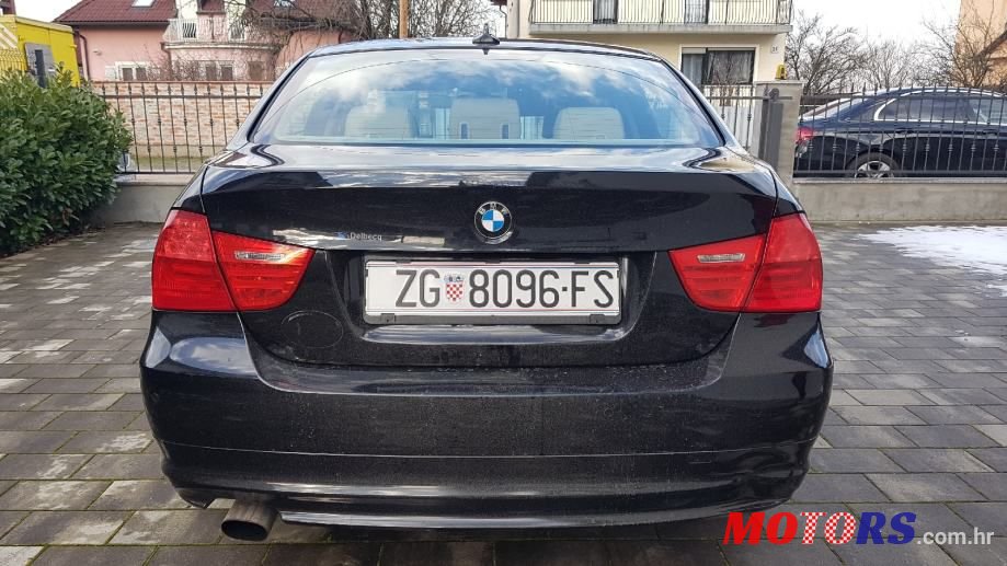 2011' BMW Serija 3 318D photo #5