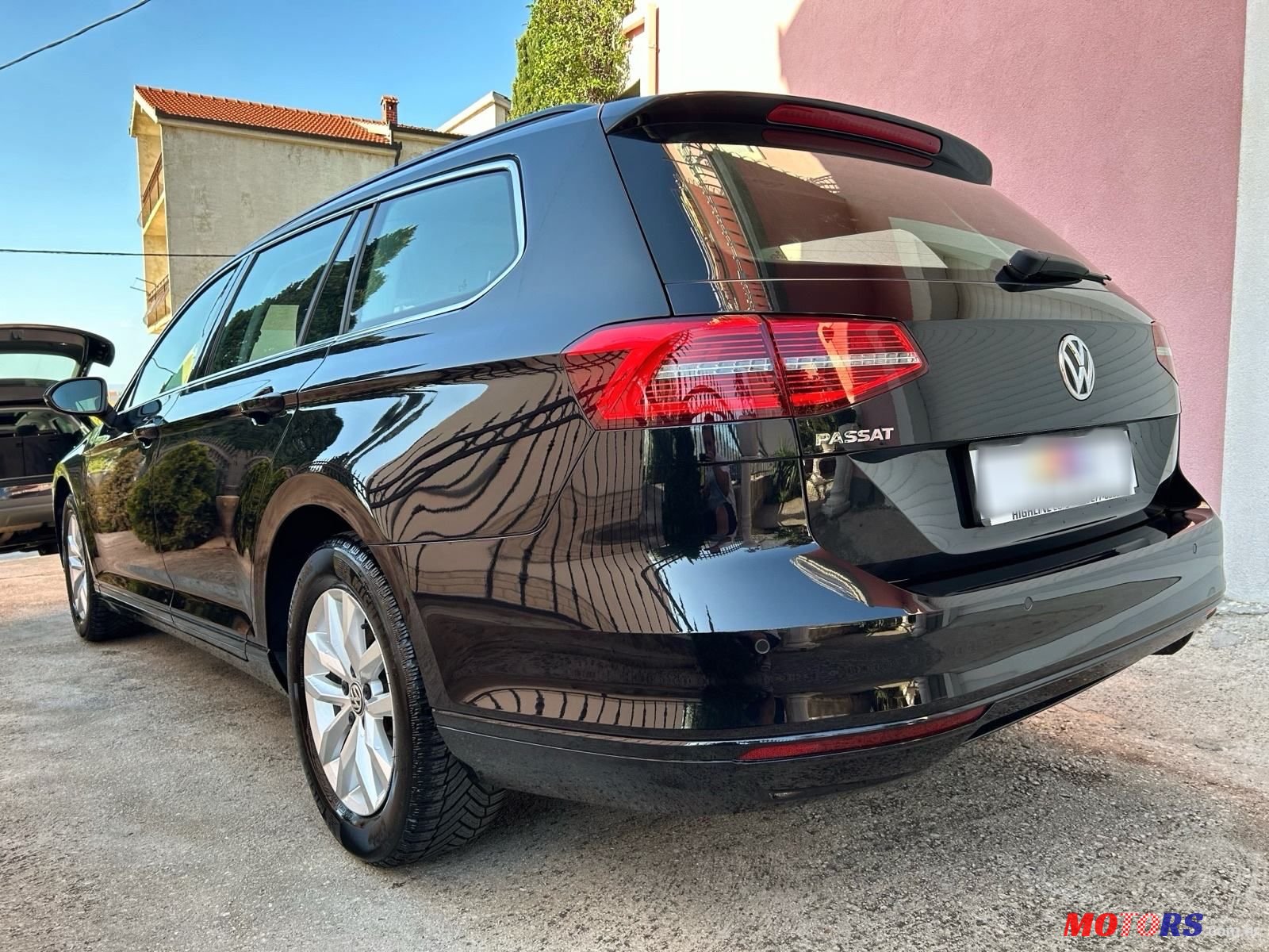 2019' Volkswagen Passat Variant photo #6