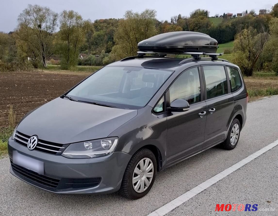 2014' Volkswagen Sharan 2,0 Tdi photo #1