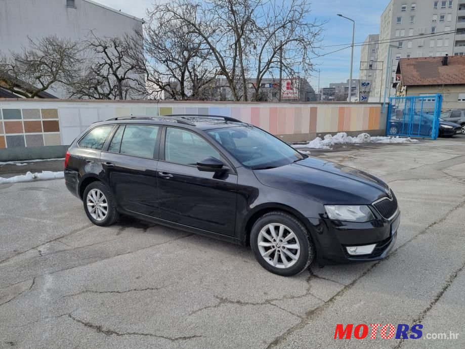 2015' Skoda Octavia Combi photo #3