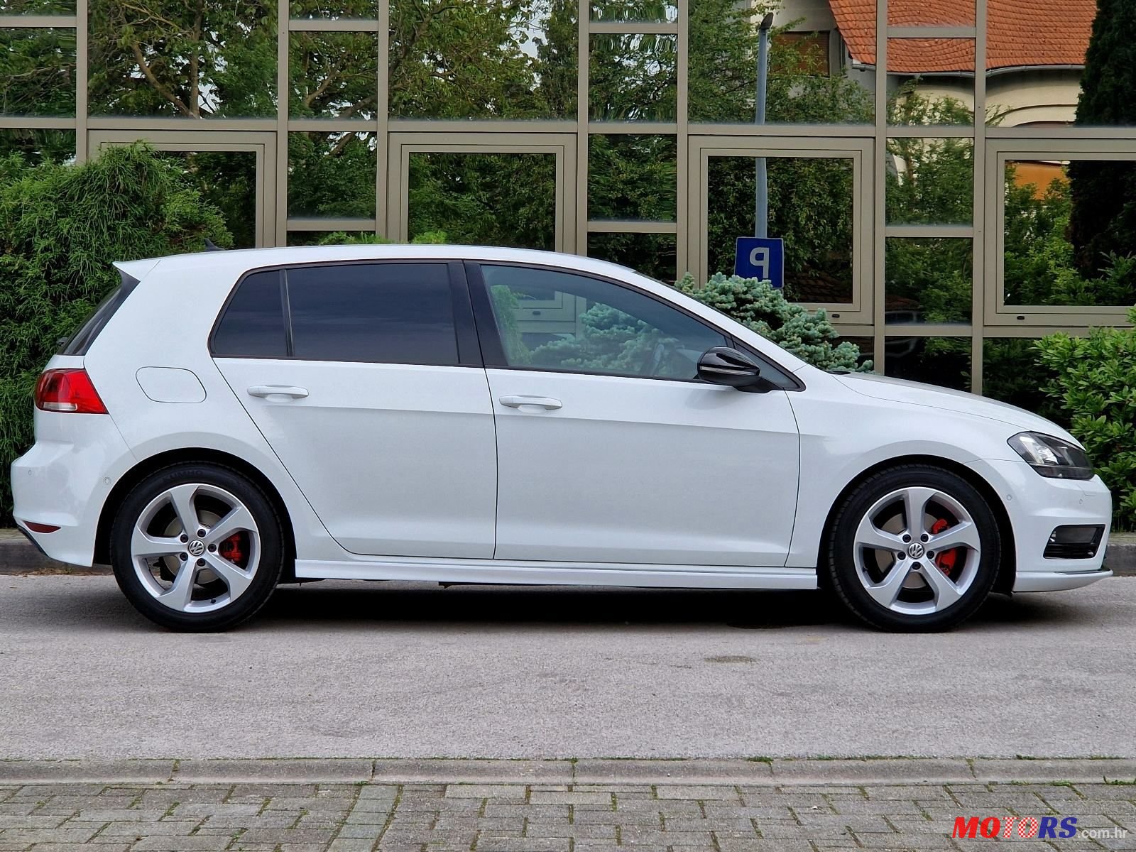 2015' Volkswagen Golf VII photo #6
