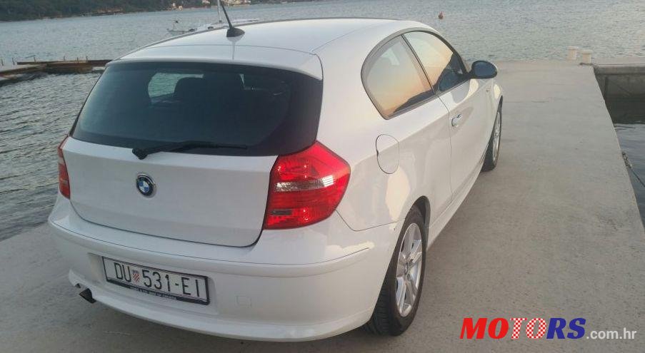 2008' BMW Serija 1 116I photo #2
