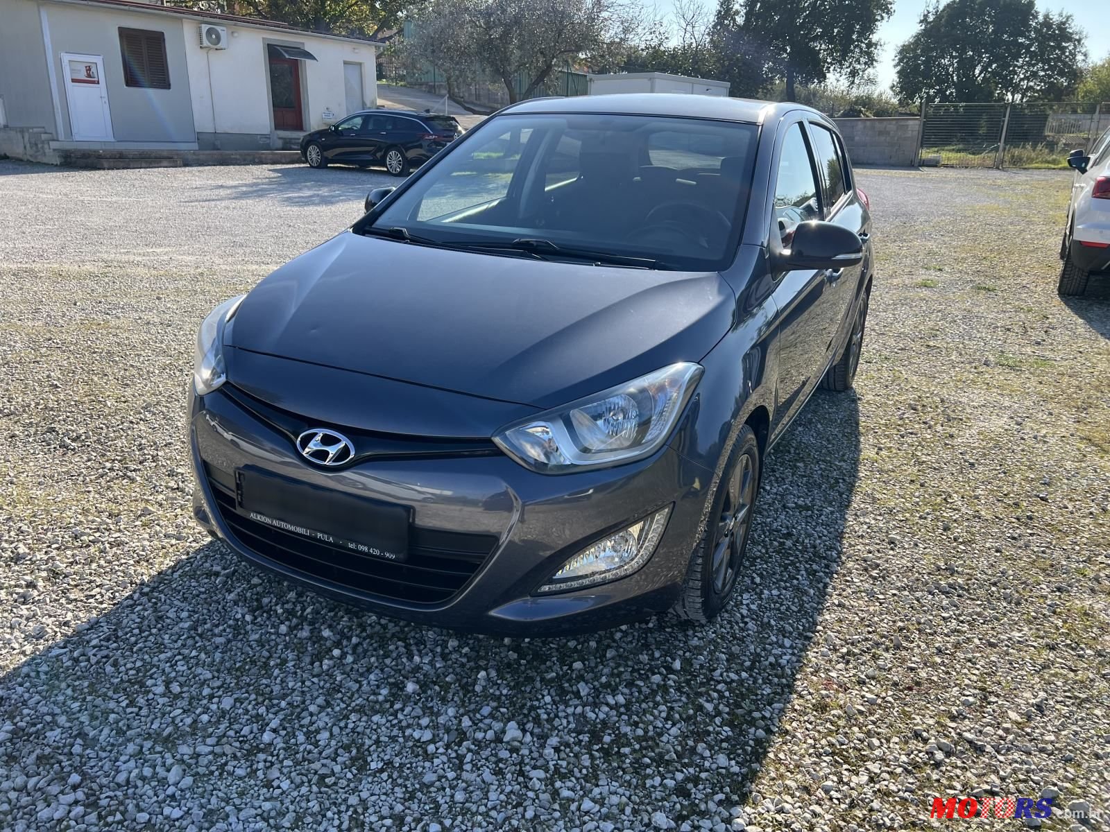 2015' Hyundai i20 1,2 5 photo #1