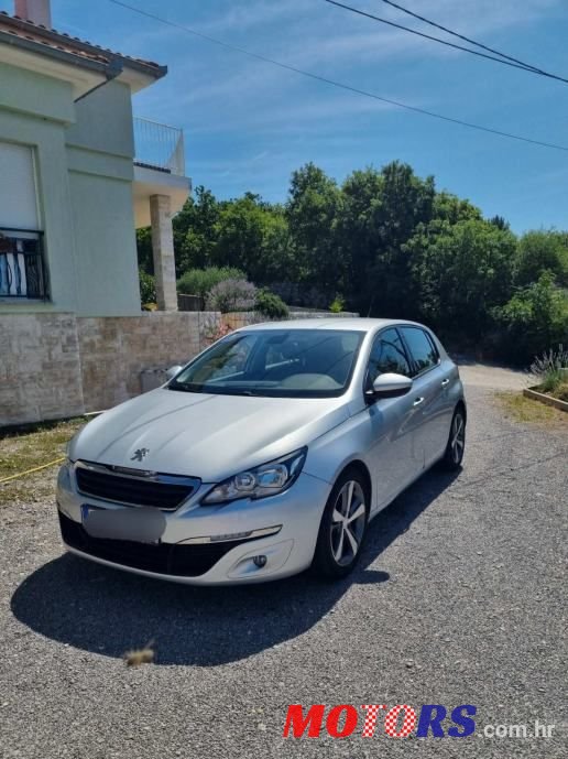 2014' Peugeot 308 photo #6
