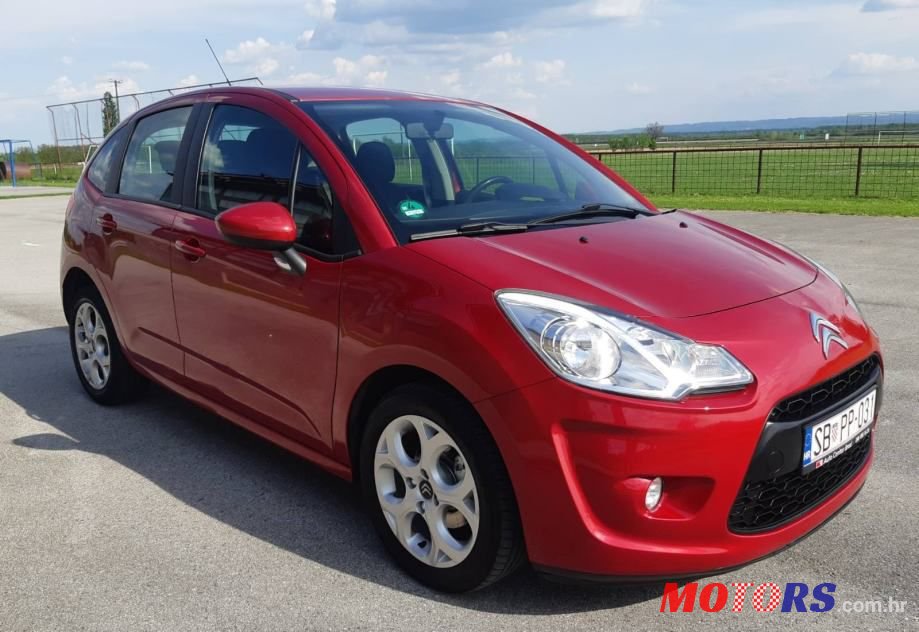 2011' Citroen C3 photo #2