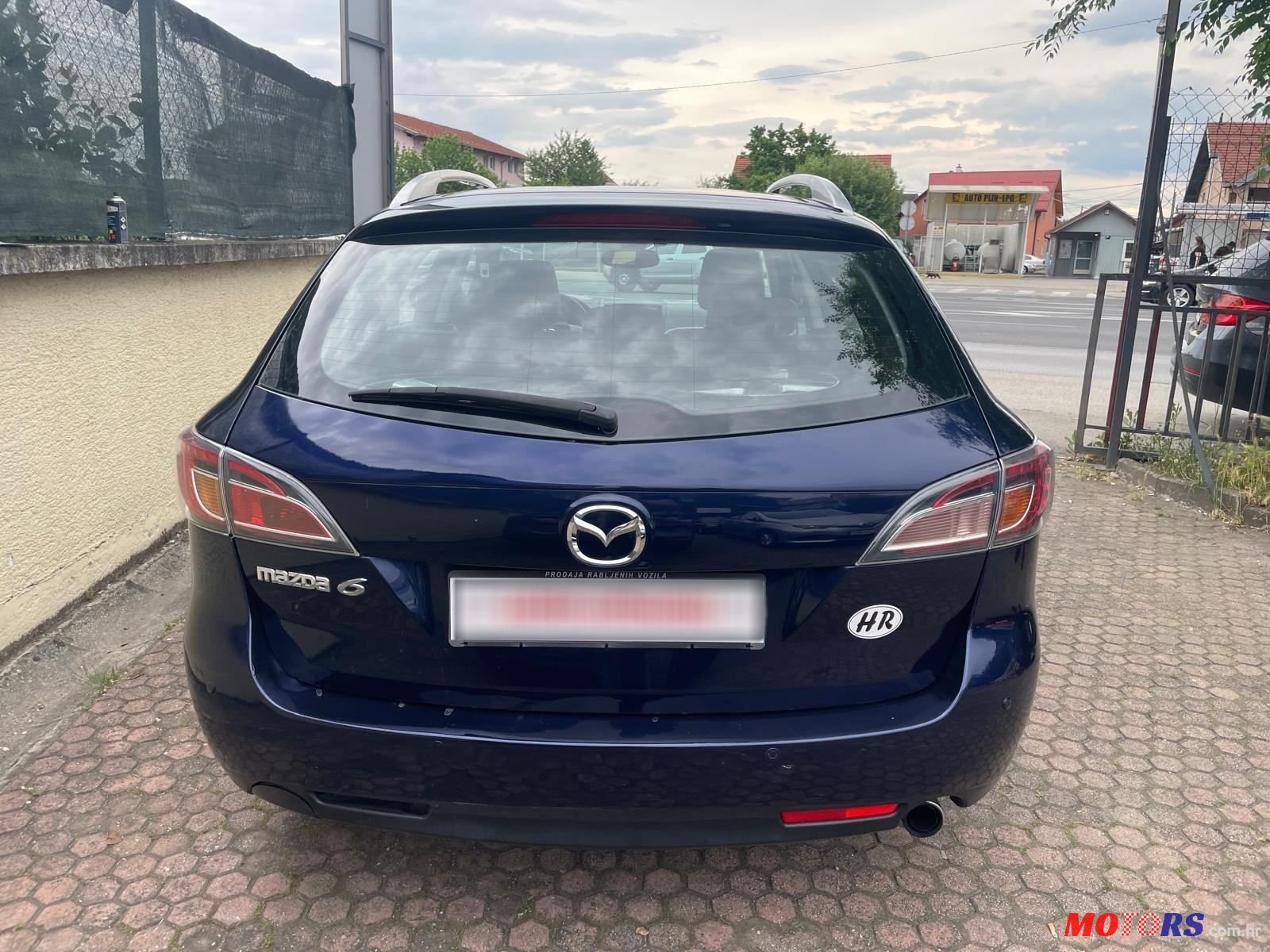 2009' Mazda 6 Sport Combi photo #6