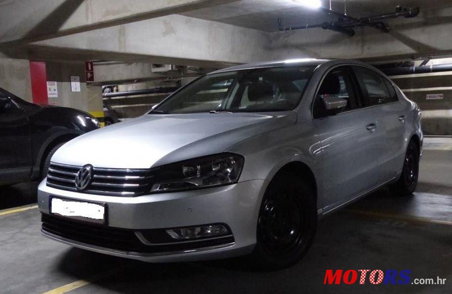 2013' Volkswagen Passat 1,6 Tdi Bmt photo #1