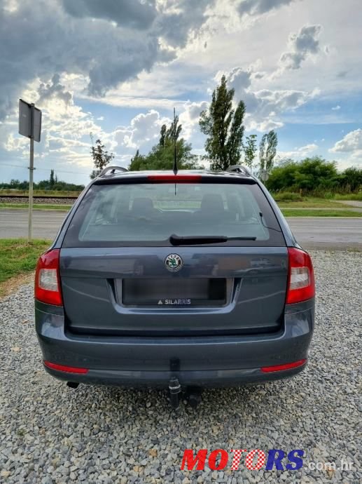 2010' Skoda Octavia Combi photo #5