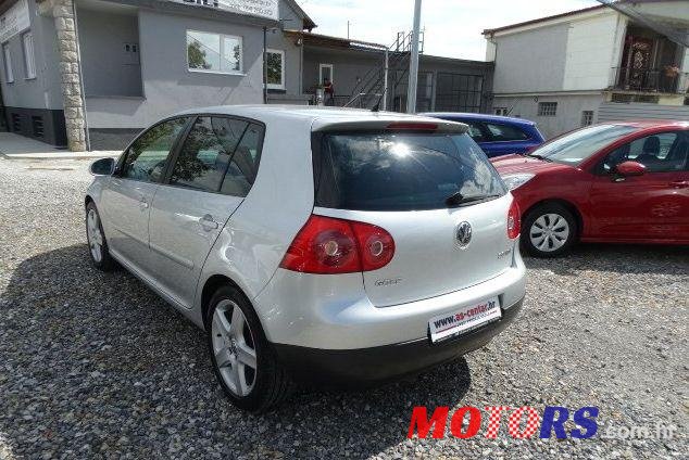 2007' Volkswagen Golf V 2,0 Tdi photo #2