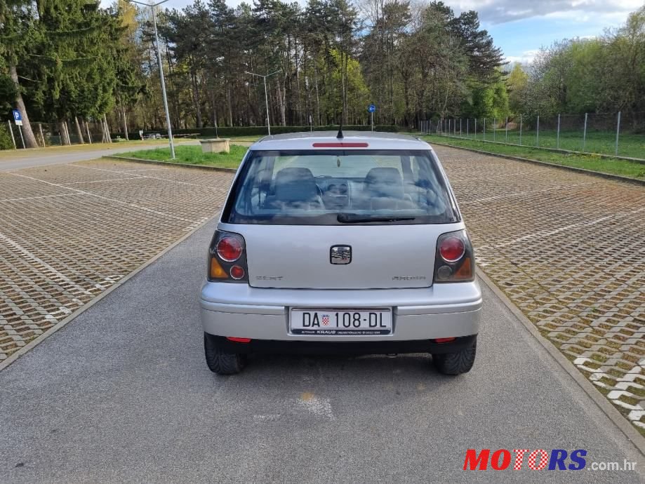 2002' SEAT Arosa 1,0 photo #4