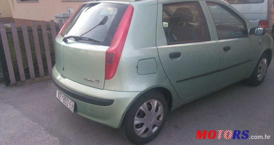 2001' Hyundai Atos 1.2 photo #2
