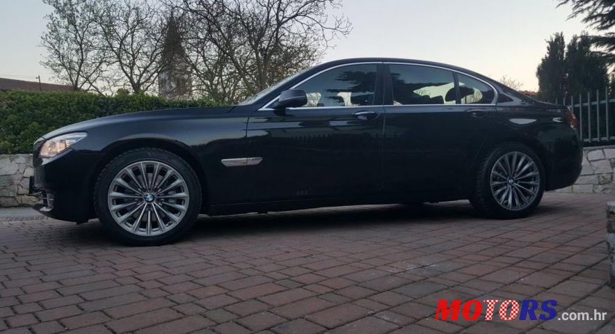 2014' BMW Serija 7 730D photo #1