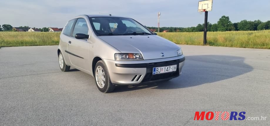 2002' Fiat Punto 1,2 photo #1