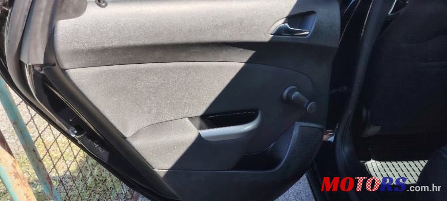 2011' Opel Astra 1,3 Cdti photo #4