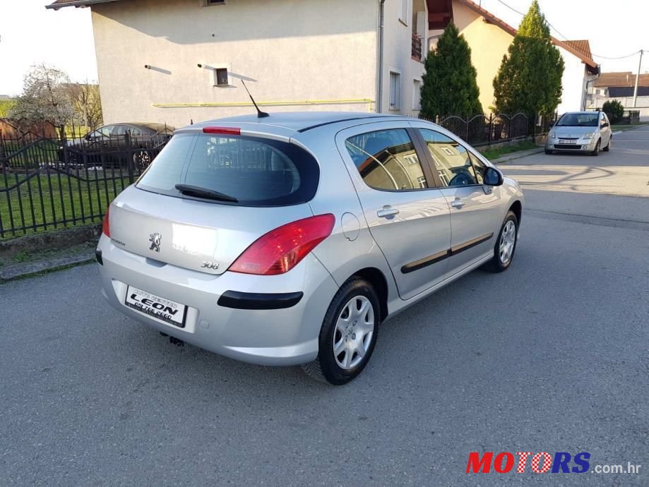 2011' Peugeot 308 photo #4