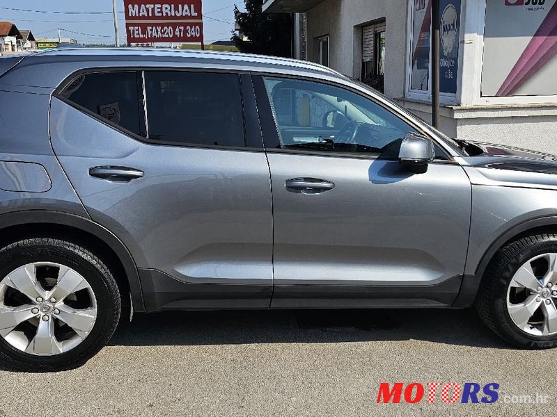 2019' Volvo XC40 D3 photo #6