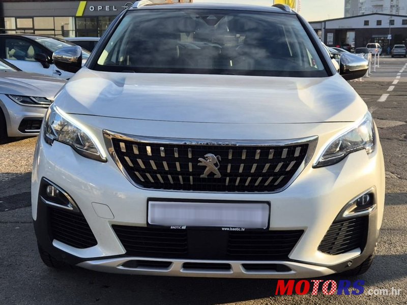 2020' Peugeot 3008 1,5 Bluehdi 130 S&S photo #2