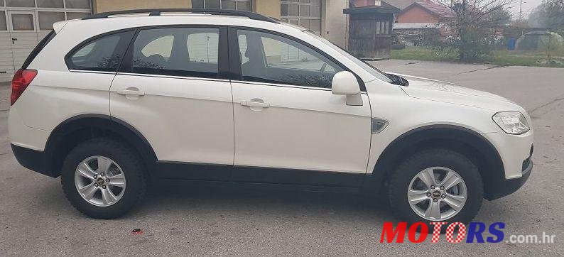 2010' Chevrolet Captiva 2,0 D photo #1