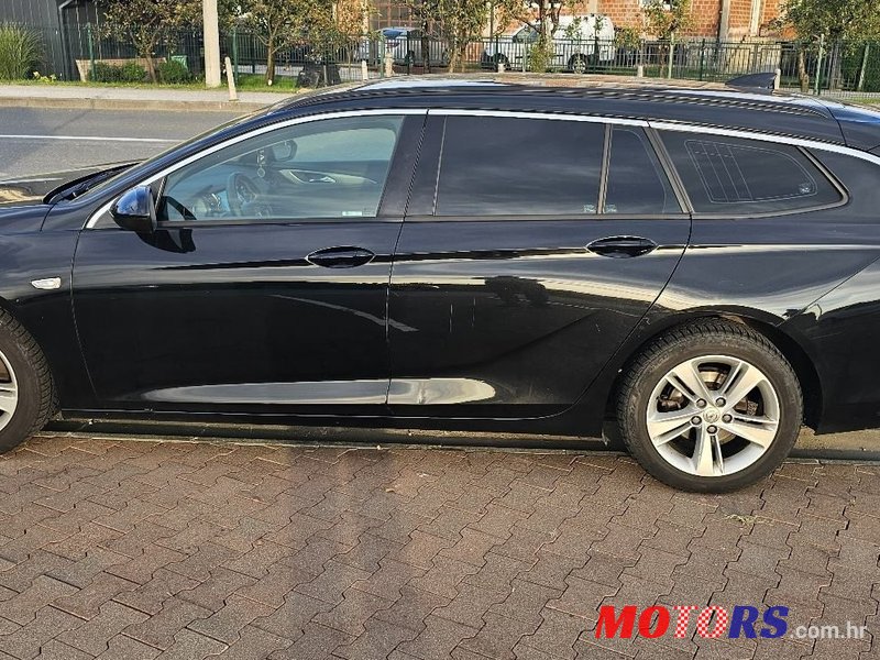 2018' Opel Insignia Karavan photo #2