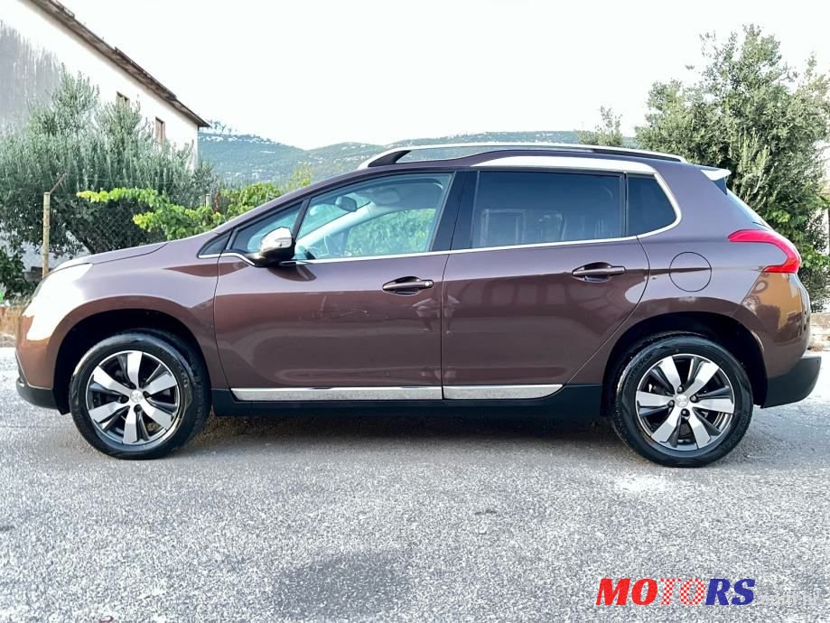 2015' Peugeot 2008 photo #6